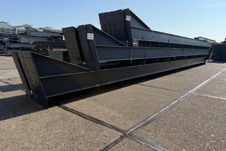 19.00 x 50.00m (950m²)